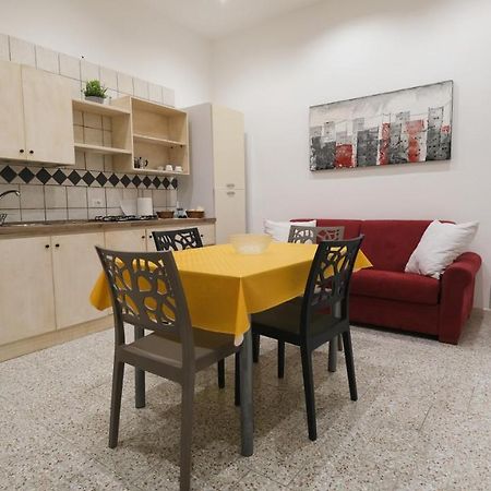 Apartamento Bilocale Porta Napoli Bríndisi Exterior foto
